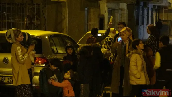 Hatay'da deprem! 6,4'lük sarsıntı sonrası büyük panik! İşte deprem sonrası yıkım anı - 25