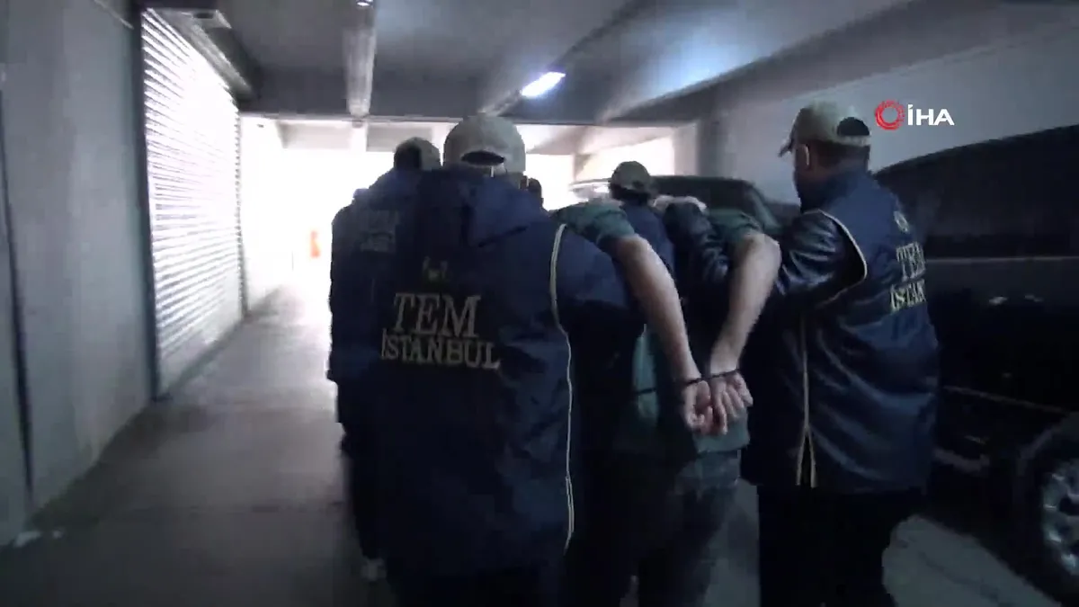 İstanbul merkezli 3 ildeki FETÖ operasyonunda 4 tutuklama