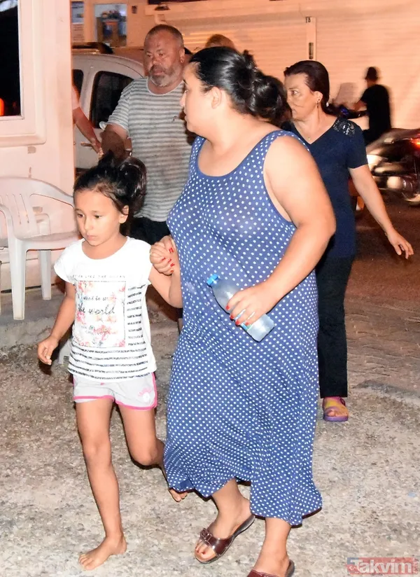 Muğla'daki deprem sonrası vatandaşlar sokağa döküldü - 18