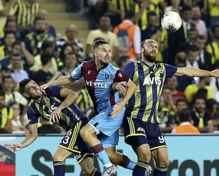 Fenerbahçe ve Trabzonsporun Kadıköy’deki kapışması futbolseverleri büyüledi