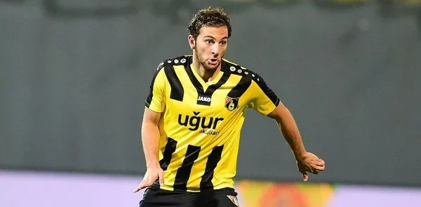 son-dakika-besiktastan-emrecan-uzunhan-aciklamasi-1658230887788.jpeg Beşiktaş'tan Emrecan Uzunhan açıklaması-4