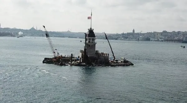 Restorasyon çalışmalarında sona doğru: Kız Kulesi'nin çevresindeki iskeleler kaldırıldı-2