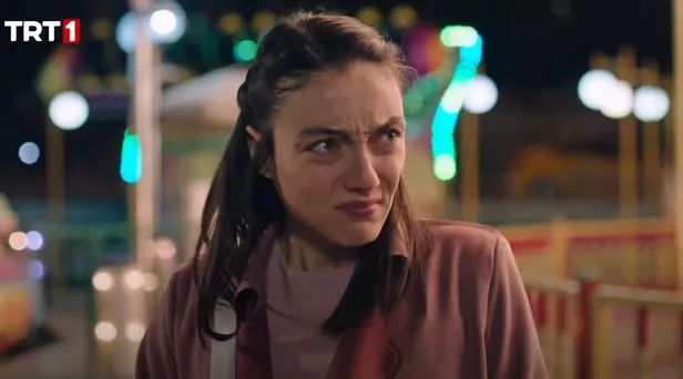 delirecek-kadar-sansli-degilim-ben-masumlar-apartmani-36-bolum-fragmani-karambole-geldi-sonu-veda-mi-1622021335416.jpg Delirecek kadar şanslı değilim ben! Masumlar Apartmanı 36. bölüm fragmanı: Karambole geldi sonu veda mı?-5