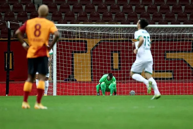 galatasaray-2-3-alanyaspor-mac-sonucu-ozeti-1612987591144.jpeg