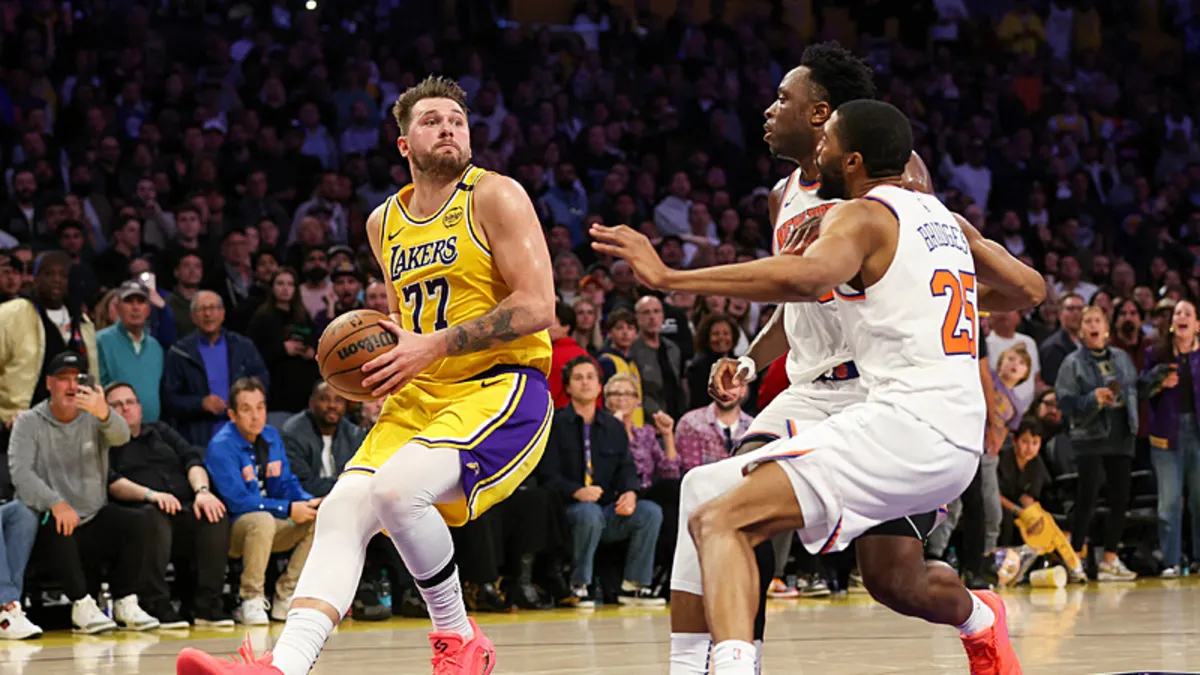 Dev zafer Doncic ve James'ten! New York Knicks -  Los Angeles Lakers: 109-113 | MAÇ SONUCU