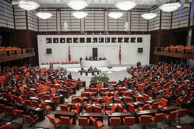 Son dakika: Ekonomik önlem paketi TBMM'de! Detaylar belli oldu: İşsizlik ödeneği, KYK kredi borçları, kısa çalışma ödeneği...