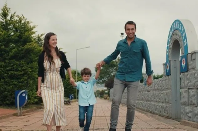 Sen Anlat Karadeniz 59. bölümde Tahir ve Nefes kızları için alışverişe çıkıyor!