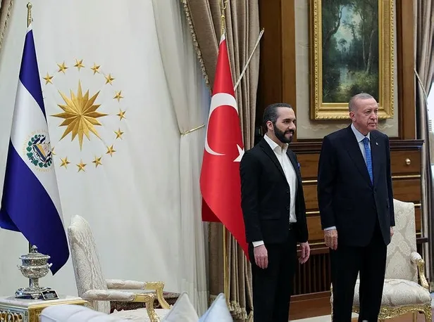 son-dakika-el-salvador-cumhurbaskani-nayib-bukele-ankarada-baskan-erdogandan-resmi-karsilama-1642691948600.jpeg