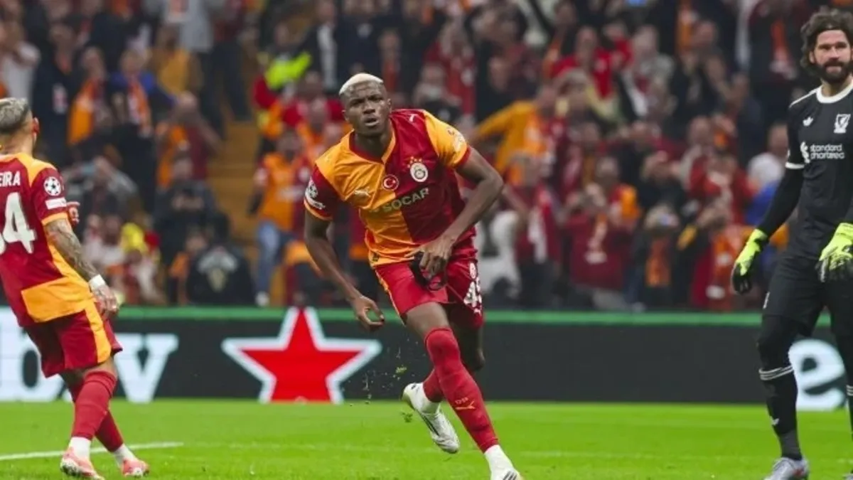 Victor Osimhen Afrika'da finale kaldı!