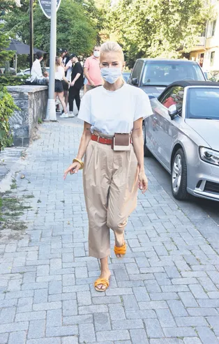 Burcu Esmersoy yeni aşka yorumsuz