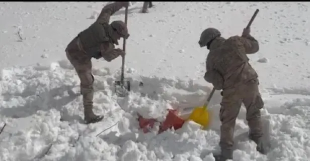 SON DAKİKA: PKK'nın finans kaynağına Hakkari'de ağır darbe: 482 kilo eroin, 65 kilo metamfetamin ele geçirildi