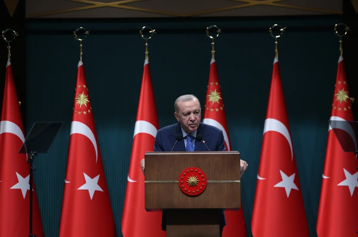Özgür Özel’in sokak provokasyonuna sert yanıt! Başkan Erdoğan noktayı koydu: Türkiye sokakta bulunmadı-3