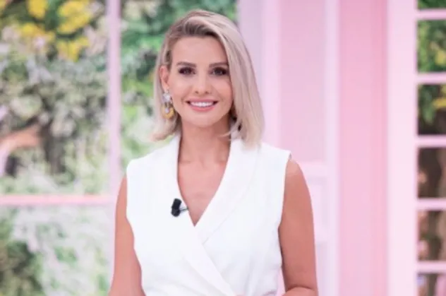 ESRA EROL SON BÖLÜM ATV İZLE! Bir mucize daha gerçek oldu! Emre annesi Filiz Ertaş'a 13 yıl sonra hesap soruyor