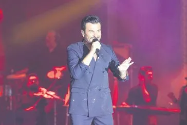 Şarkıcı Gökhan Tepe’nin Derde Aşık Olmuşuz gururu!