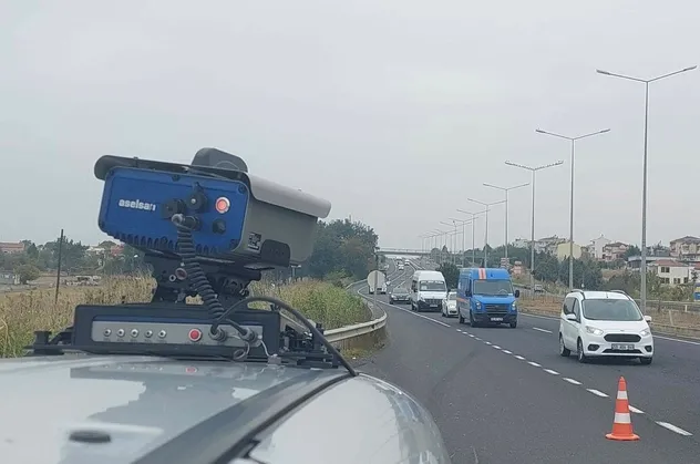 Araç sahipleri dikkat! Herkes hız radarı sandı ama gerçek bambaşka çıktı: Yakalanana 2 bin 815 TL ceza