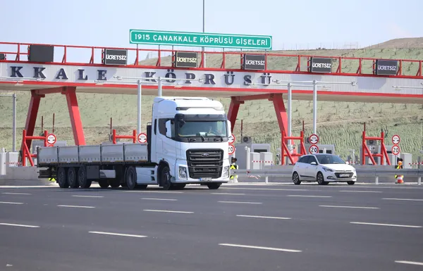 son-dakika-baskan-recep-tayyip-erdogan-avrasya-tunelini-yapan-da-chpli-basar-arioglu-solcuyum-diyerek-solcu-ol-1648489103798.jpg SON DAKİKA: Başkan Recep Tayyip Erdoğan: Avrasya Tüneli'ni yapan da CHP'li! Başar Arıoğlu: Solcuyum diyerek solcu olunmuyor-5