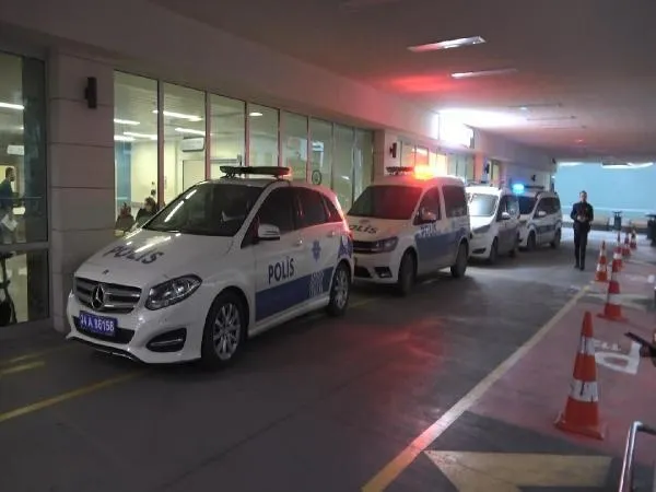 Son dakika: Gezi Parkı'nda polislere bıçaklı saldırı!-2