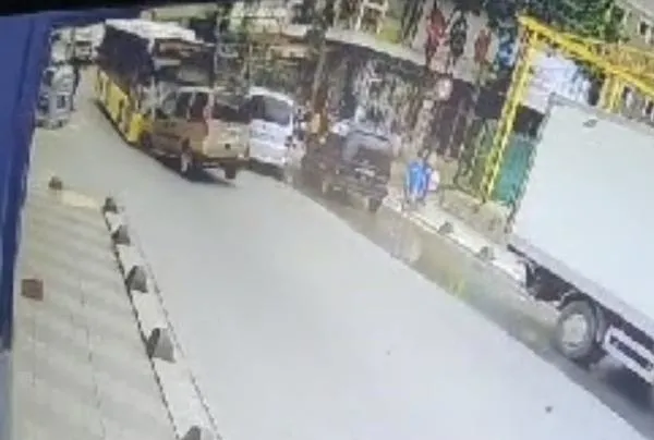 İETT otobüsünden korkutan kaza! Kafa kafaya çarpıştılar