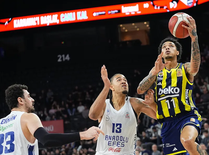 fransada-mutlu-son-fenerbahce-beko-asveli-deplasmanda-81-76-yendi-1776371054094.jpg Fenerbahçe Beko, THY EuroLeague'de normal sezonu galibiyetle tamamladı