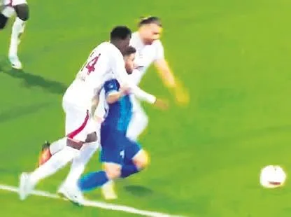 Aslan'ın 9. harikası: Galatasaray-Rize deplasmanında 3 puanı tek golle aldı-3