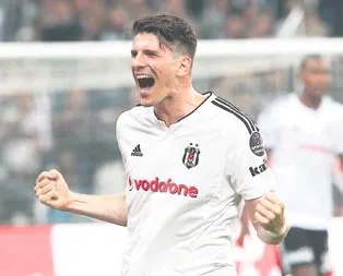 Shanghai SIPG’den Gomez’e kanca