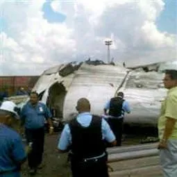 Venezuela’da uçak düştü