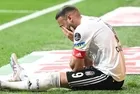 Beşiktaş'a Cenk Tosun'dan kötü haber