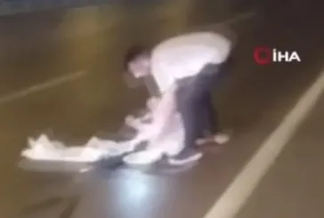 İstanbul Beylikdüzü'nde E-5 Karayolu'nda kadın seyir halindeki aracın önüne atladı: O anlar kamerada