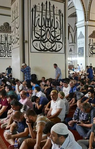 Diyanet'ten ‘İslam’ın Salgın Hastalıklara Bakışı’ raporu: Korona ilahi ikaz mı?