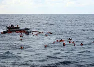 Libya açıklarında en az 17 göçmen yaşamını yitirdi