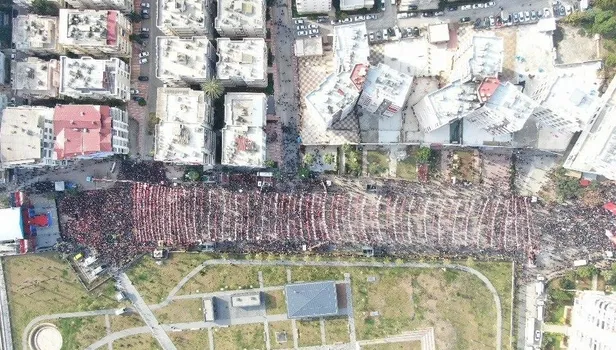 HDP'nin talimatıyla miting yapan Kemal Kılıçdaroğlu'na Mersin'de soğuk duş! 29 vilayetten 21 bin 500 kişi toplayabildi