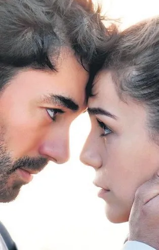 Kalp Yarası geleneği bozmadı! Zirveye yerleşti