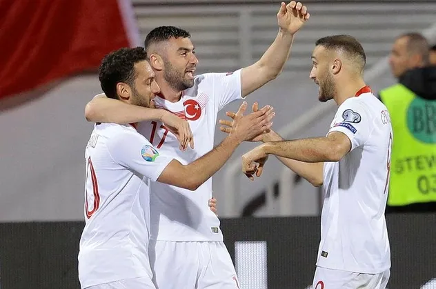 Şenol Güneş yönetiminde Türkiye, Arnavutluk'u deplasmanda 2-0 mağlup etti