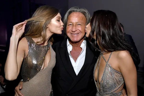"Aman kızlarını almadan gelme" Gigi ve Bella Hadid'in babası Mohammed Hadid, İstanbul'a geleceğini duyurdu-8