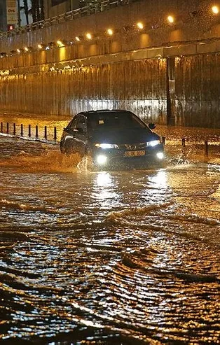 Adana Yüreğir Belediyesi kriz masası kurdu