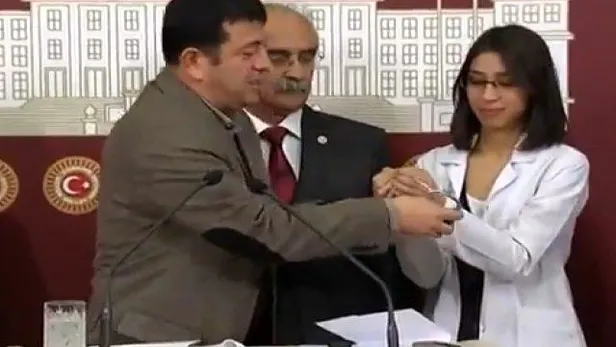 CHP'li İBB’de çalışan PKK’lı Şafak Duran hakim karşısına çıktı!-8