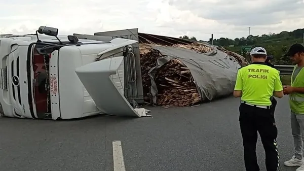 Sahibinin kurşunlanması üzerine panikleyen köpek herkesi duygulandırdı (Yaşam haberleri)-7