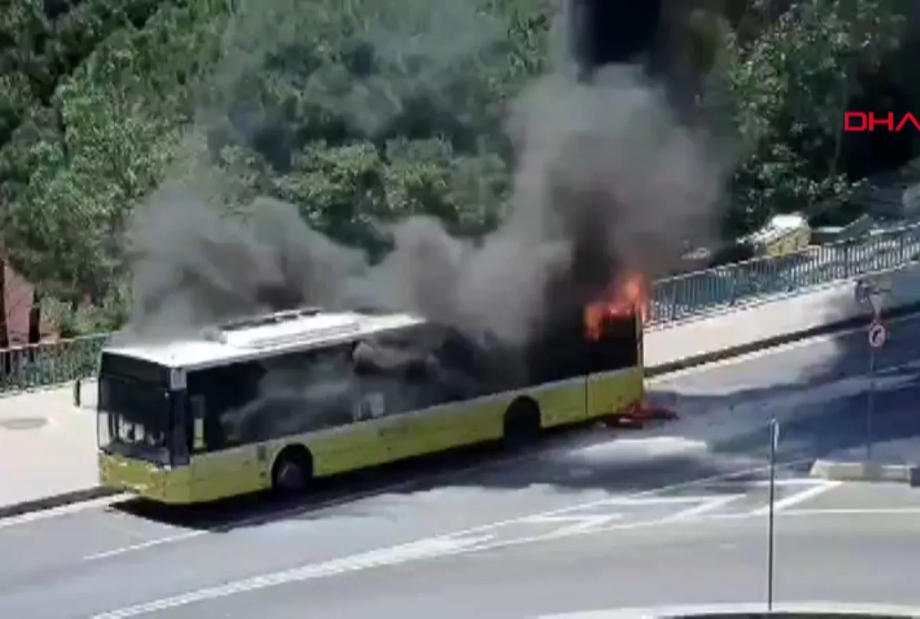 Sarıyer’de İETT otobüsü yandı
