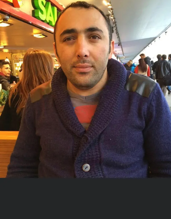 ikizlerini-odaya-kilitleyip-once-esini-vurdu-sonra-intihara-kalkisti-cocuklar-bulundugunda-titriyorlardi-1644217571665.jpg İkizlerini odaya kilitleyip önce eşini vurdu sonra intihara kalkıştı! Çocuklar bulunduğunda titriyorlardı-7