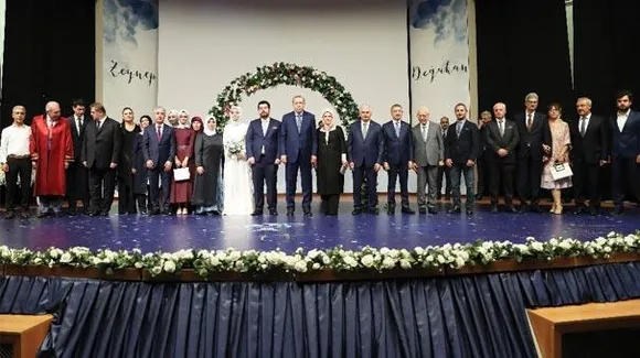 Başkan Erdoğan ve eşi Emine Erdoğan nikah törenine katıldı-1