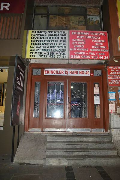 Bağcılar'da iş merkezi soygunu! Kasayı alıp kaçtılar-1