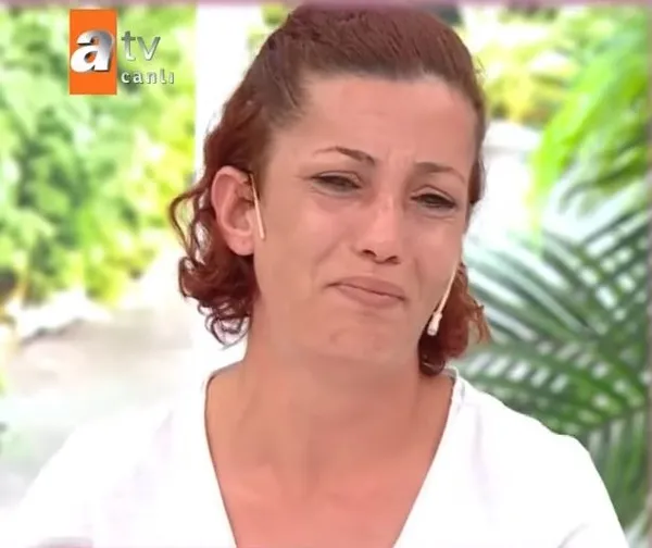 Esra Erol’da bir mucize daha gerçek oldu! Elif Yörük 32 yıl sonra ailesini buldu öldü zannettiği annesi canlı yayına bağlandı-3