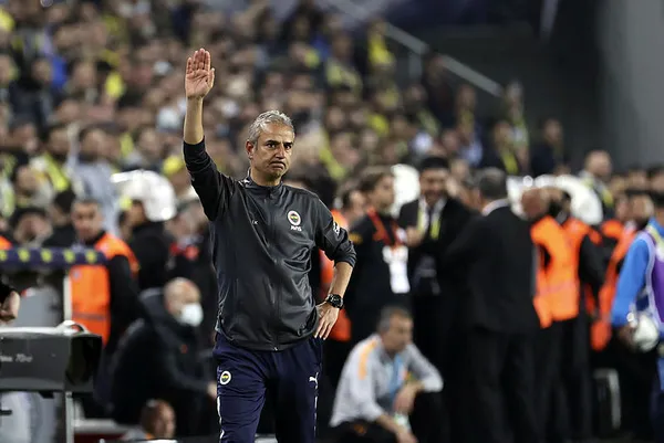 ozel-haber-i-fenerbahcede-ismail-kartal-karari-konusmak-yasak-1649756920436.jpg Özel Haber I Fenerbahçe'de İsmail Kartal kararı! Konuşmak yasak-3