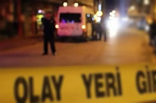 Motosikletli trafik polisi kazada yaralandı