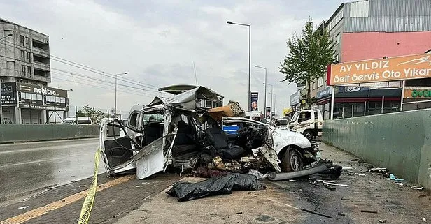 Bursa’da feci kaza! Araç ikiye bölündü: 2 kişi hayatını kaybetti