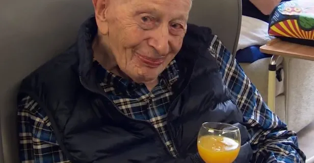 Yaşını duyan inanamadı| Dünyanın en yaşlı erkeği İngiliz John Tinniswood oldu! Uzun yaşamının sırrı meğerse...