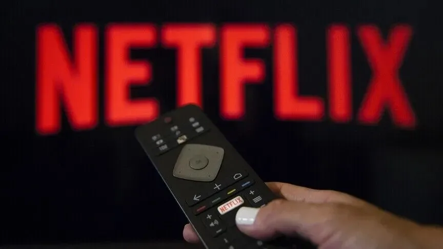 1790095459994.jpeg Ekranda estetikleştirildi, sokağa dehşet olarak indi: Kurgusal caniler idol oldu! Tüm dünya isyandayken Netflix bu dizileri neden yapıyor?-7
