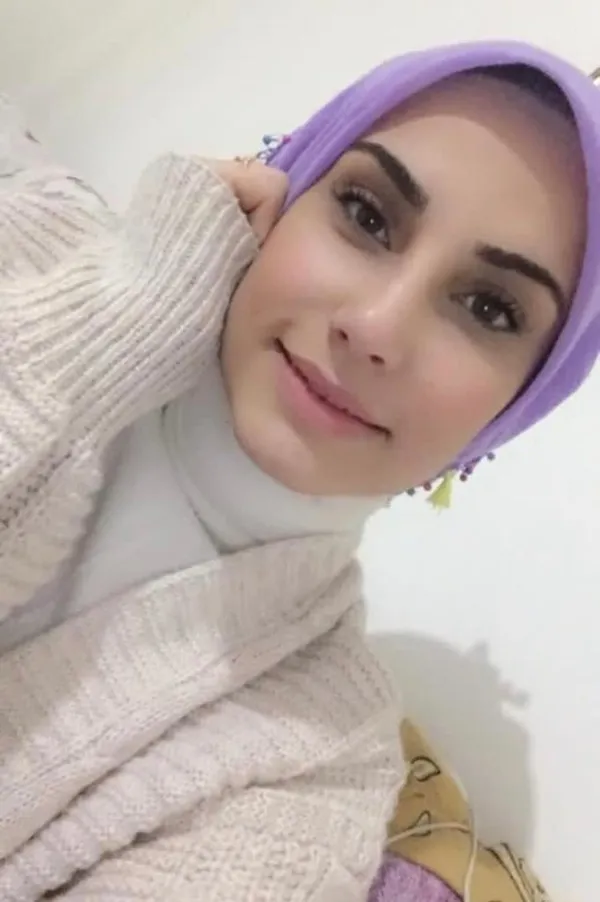 esine-son-bir-sans-verdi-dogum-gununden-bir-gun-sonra-olduruldu-intihar-susunu-polis-cozdu-solak-elli-kadin-sa-1645425030864.jpeg Eşine son bir şans verdi! Doğum gününden bir gün sonra öldürüldü: İntihar süsünü polis çözdü solak elli kadın sağ eline silahı tutturdu-4