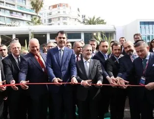 İki bakan Fransa’da yabancı yatırımcılarla bir araya geldi