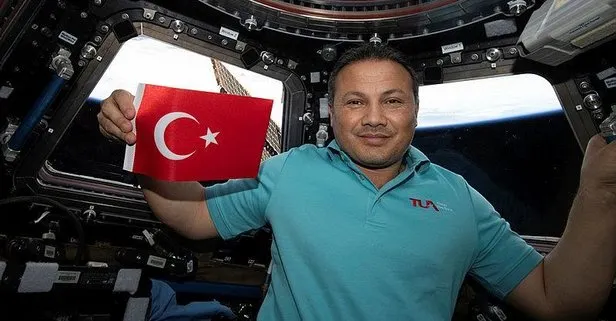 Türkiye’nin ilk astronotu Alper Gezeravcı’dan 405 km yükseklikte basın toplantısı! En çok özlediği yemeği söyledi